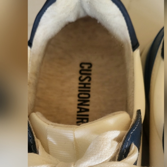 Cushonaire Blue and White Sneakers Size 7W - Picture 3 of 6